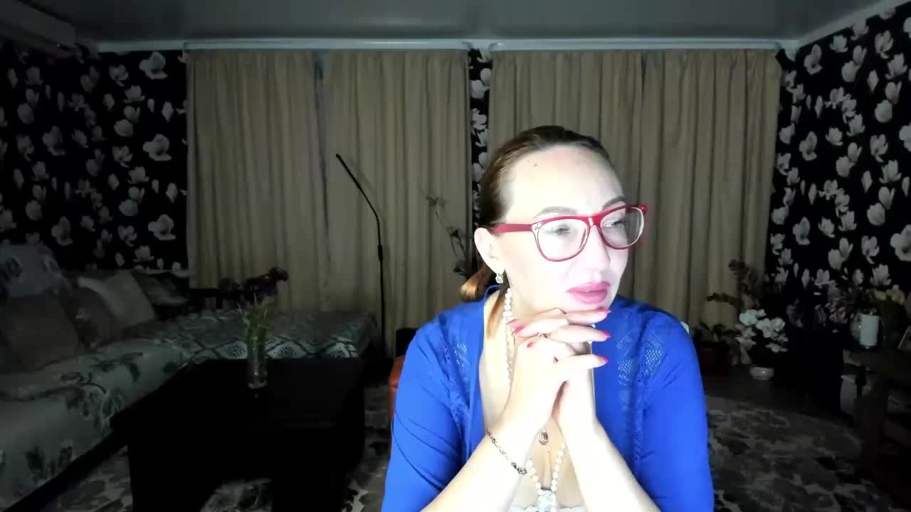 Pink-Lips Adult Chat September 17, 2025