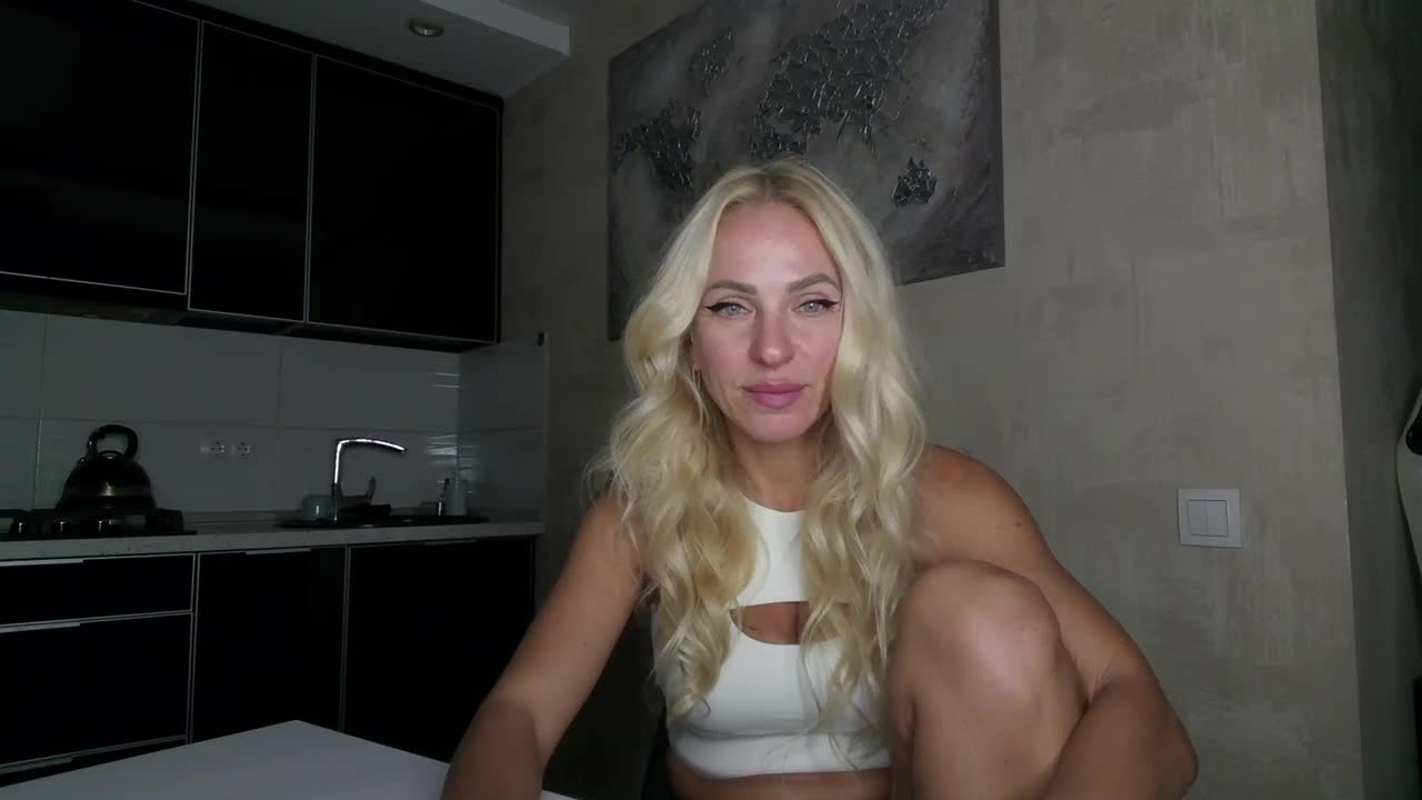 annamari1563 Adult Chat September 17, 2025