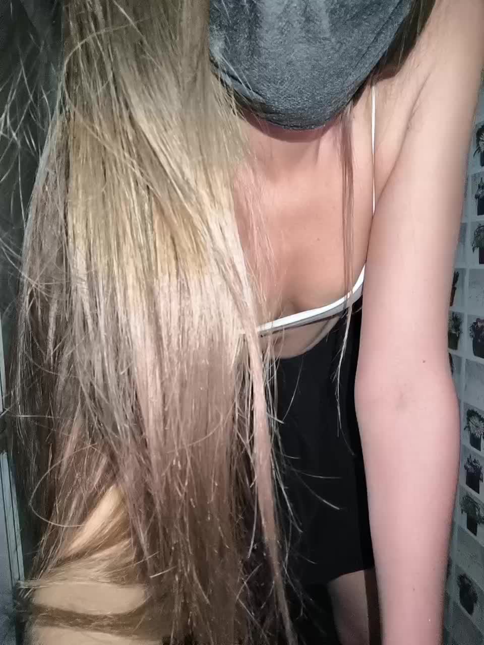 KitKat666 Adult Chat September 17, 2025