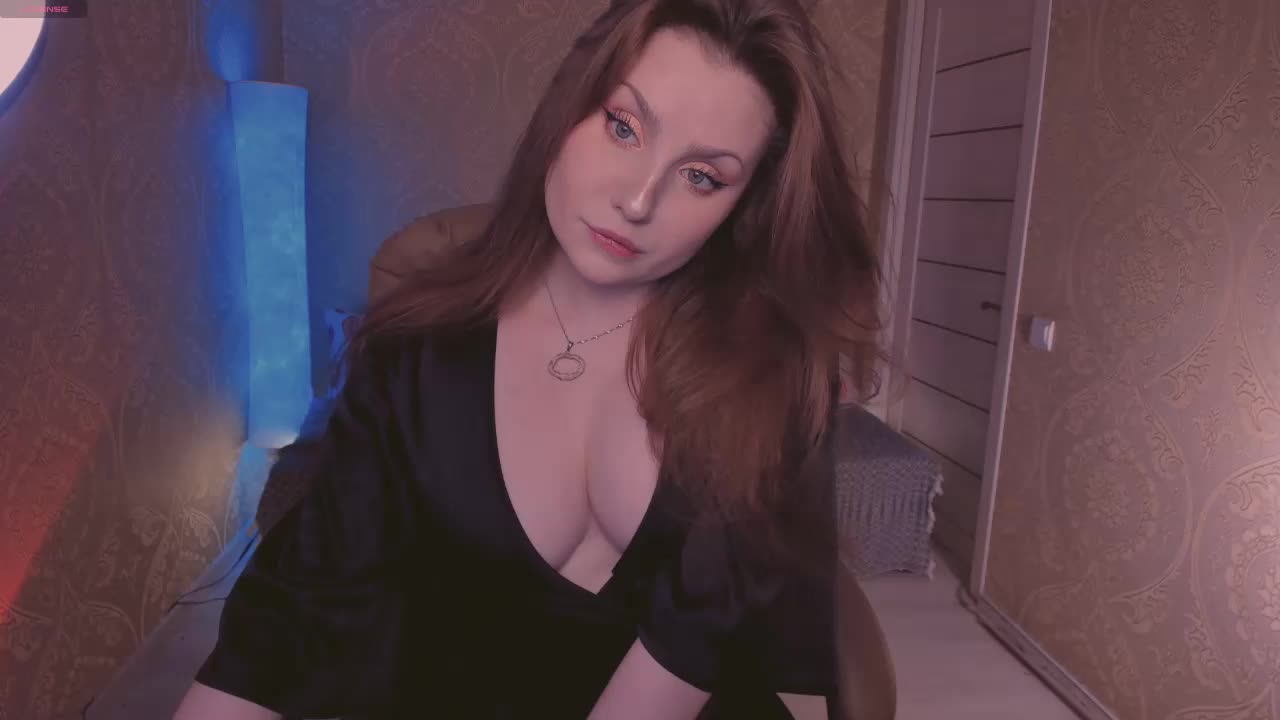 Esmeerrr Adult Chat September 17, 2025