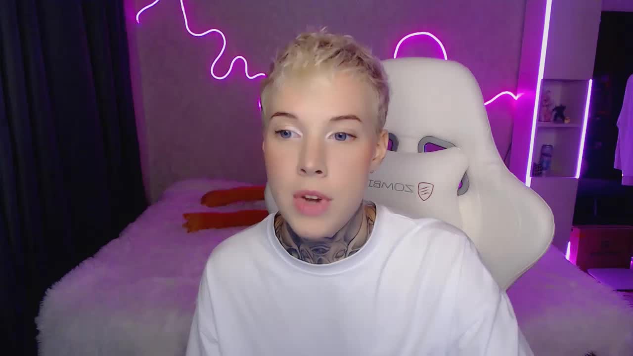 tezes Adult Chat September 17, 2025