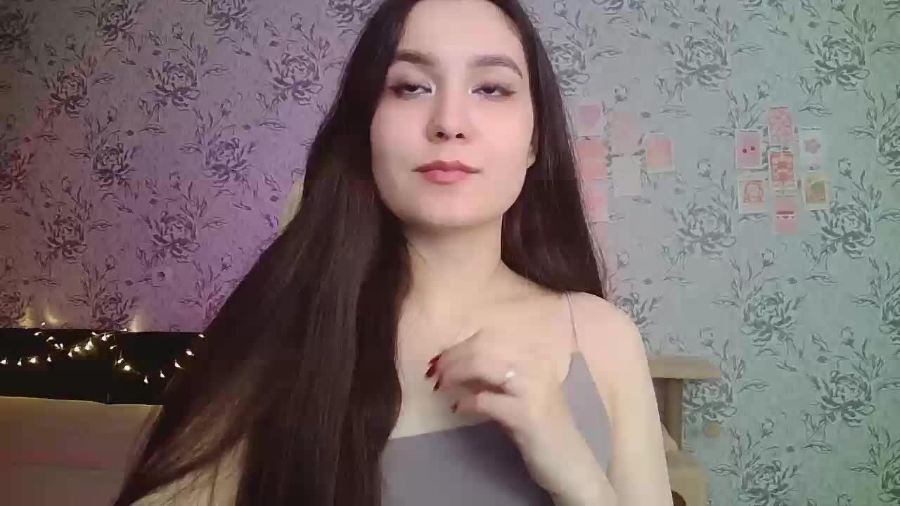 annie-fleur Adult Chat September 17, 2025