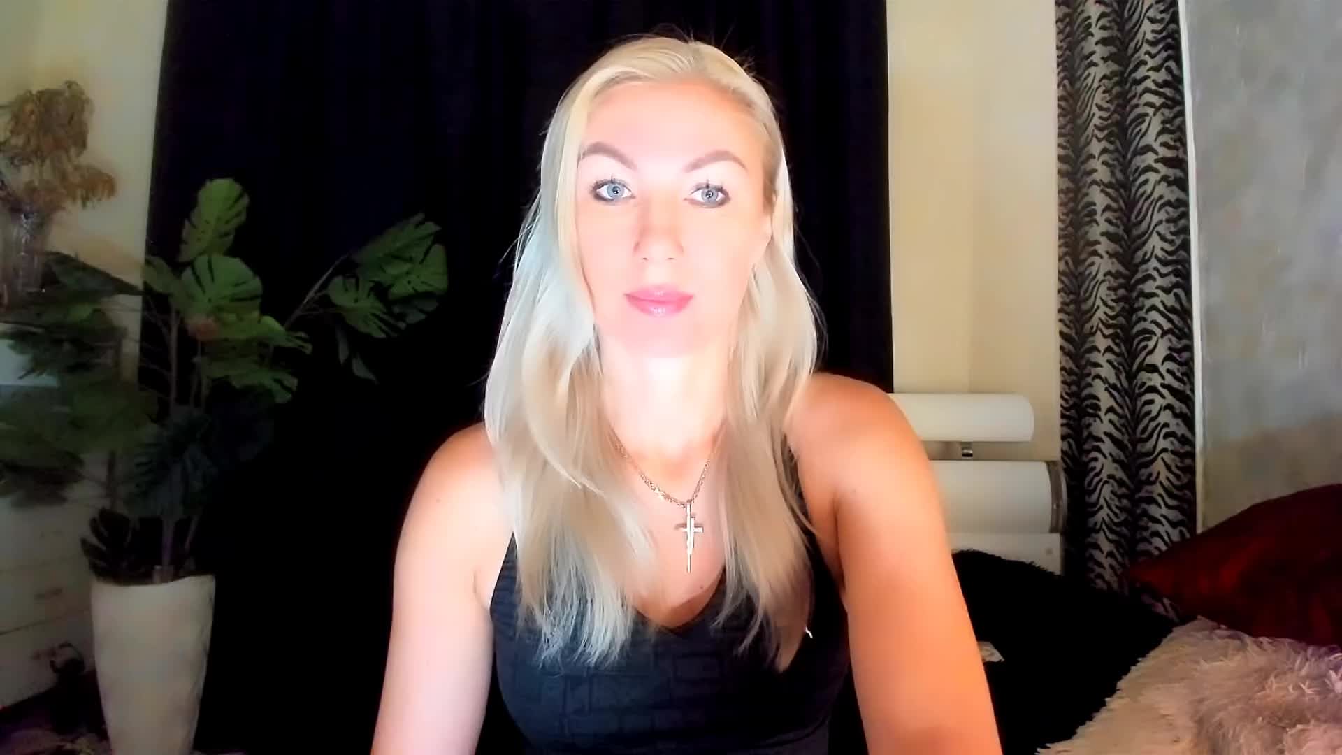 Surreal1 Adult Chat September 17, 2025