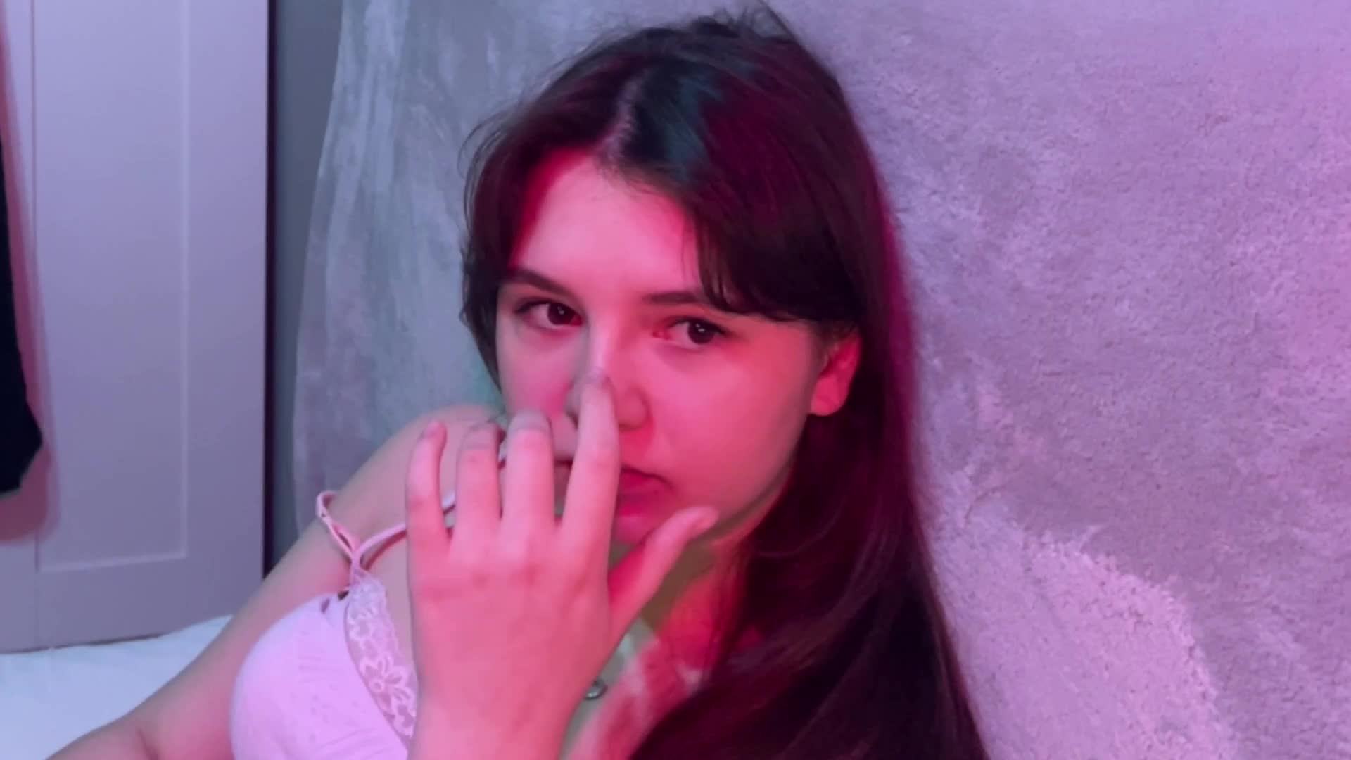 AlisaRichGold Adult Chat September 17, 2025