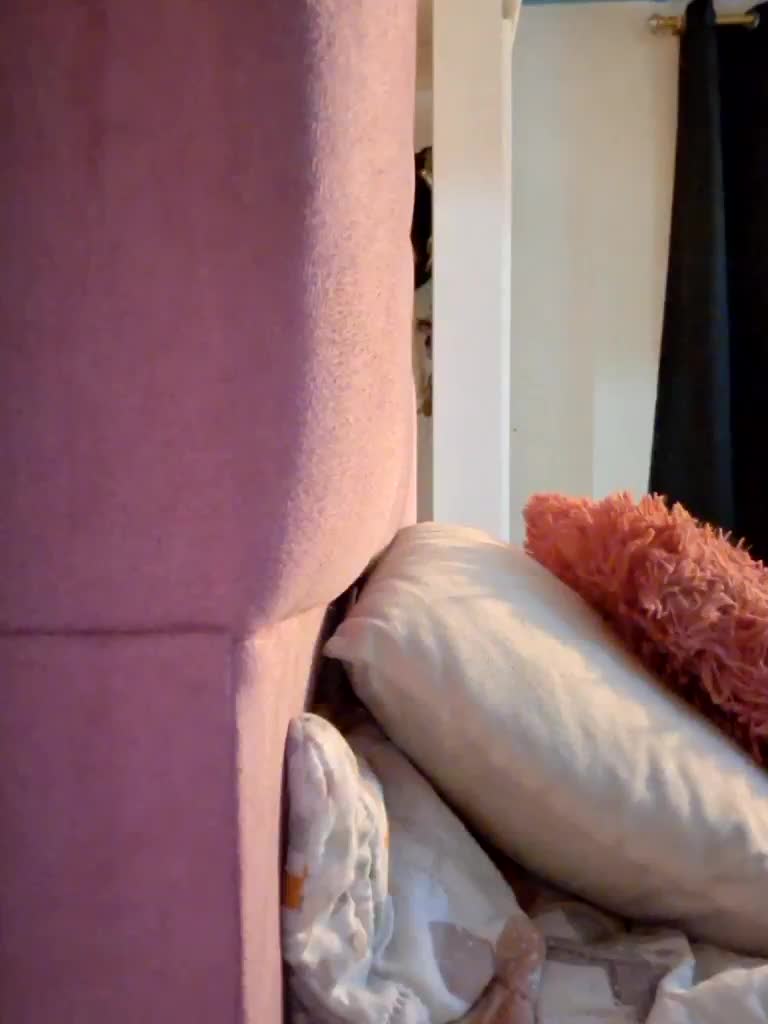 elekttra_ Adult Chat September 17, 2025