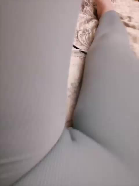 -Tiffany- Adult Chat September 17, 2025