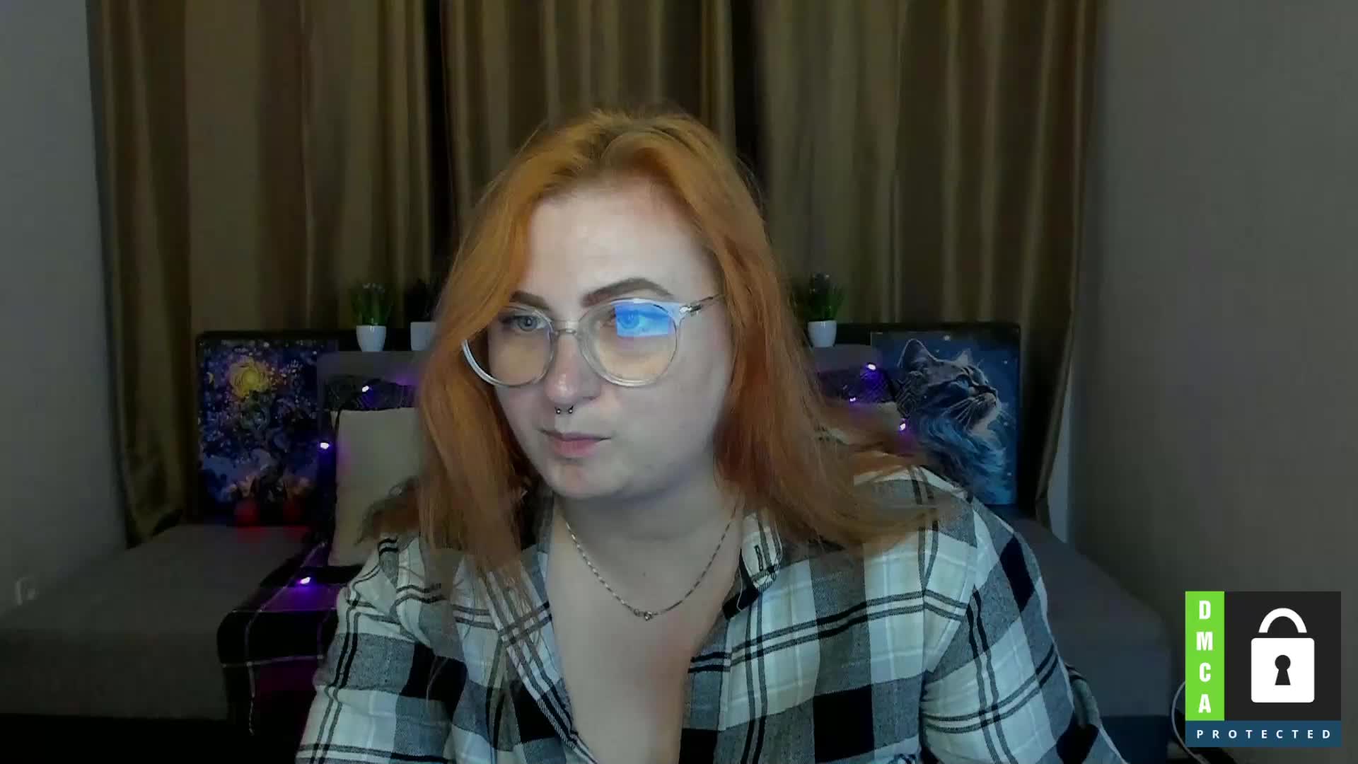 Aliciaredluv Adult Chat September 17, 2025