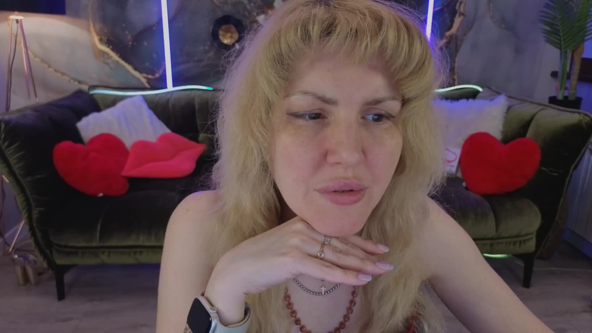 NatalyChanel Adult Chat September 17, 2025