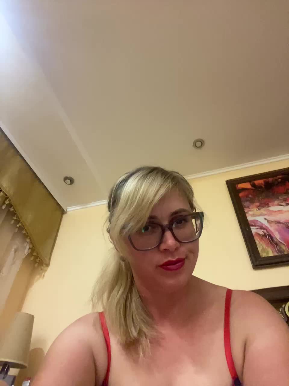 Elegant00Girl Adult Chat September 17, 2025