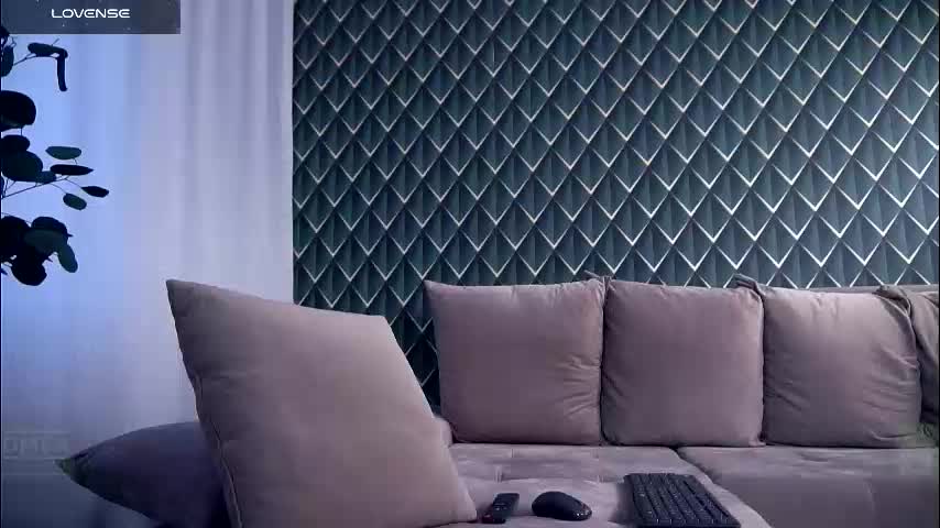 felissiany Adult Chat September 17, 2025