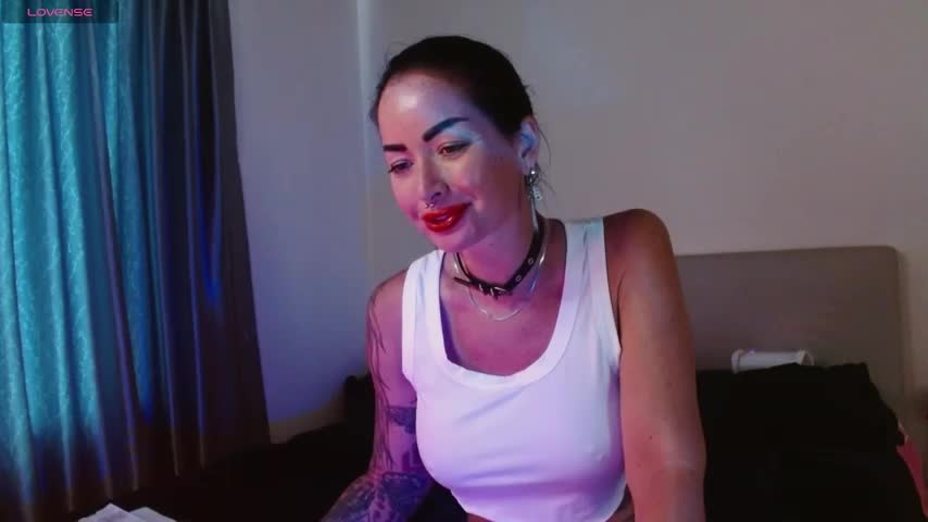 amber_tasty Adult Chat September 17, 2025
