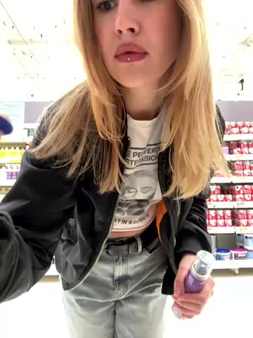 RinaCat Adult Chat September 17, 2025