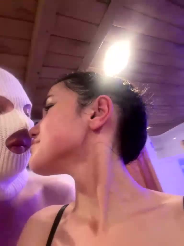 CaramelVapour Adult Chat September 17, 2025