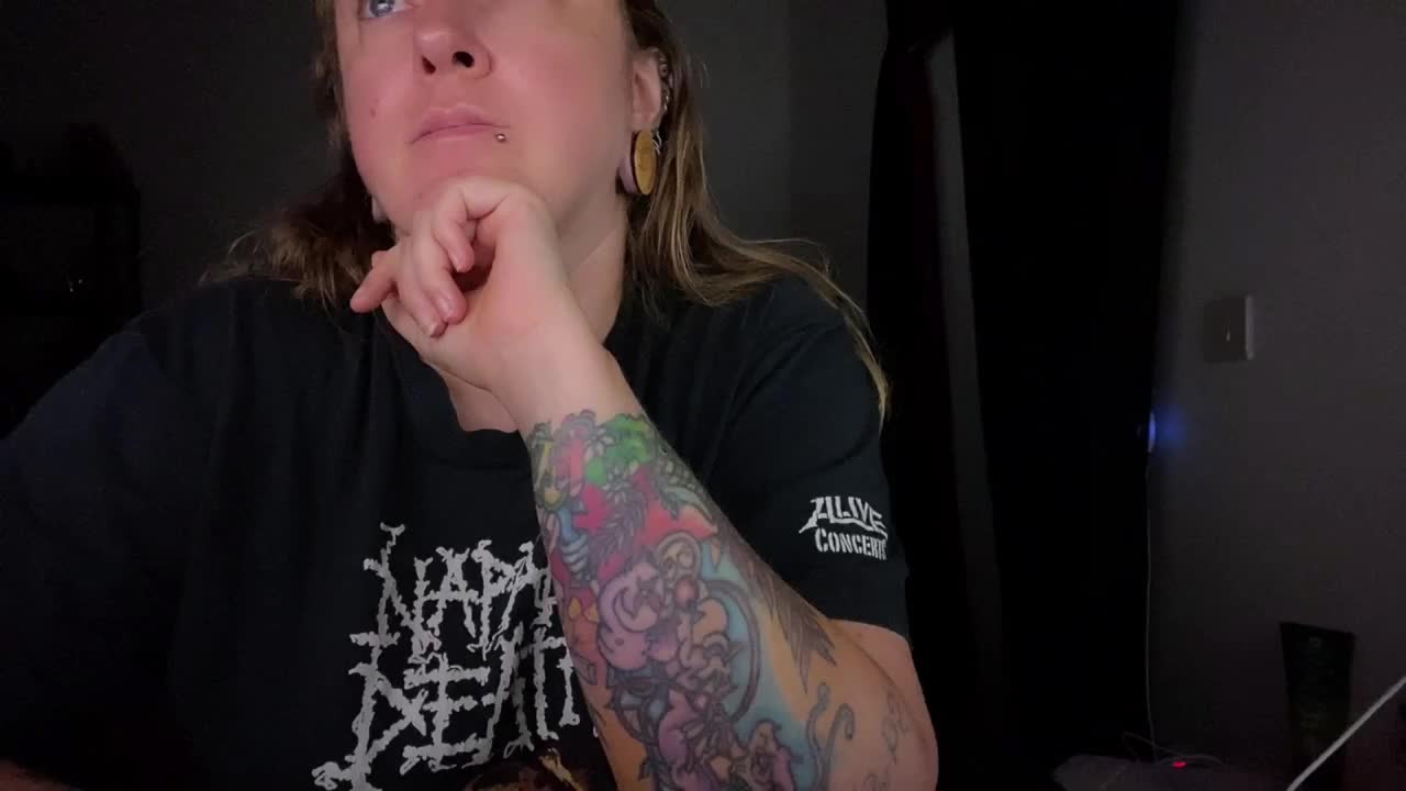 NylonQueen Adult Chat September 17, 2025