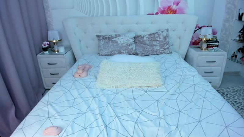 HottieSweetBritney Adult Chat September 17, 2025