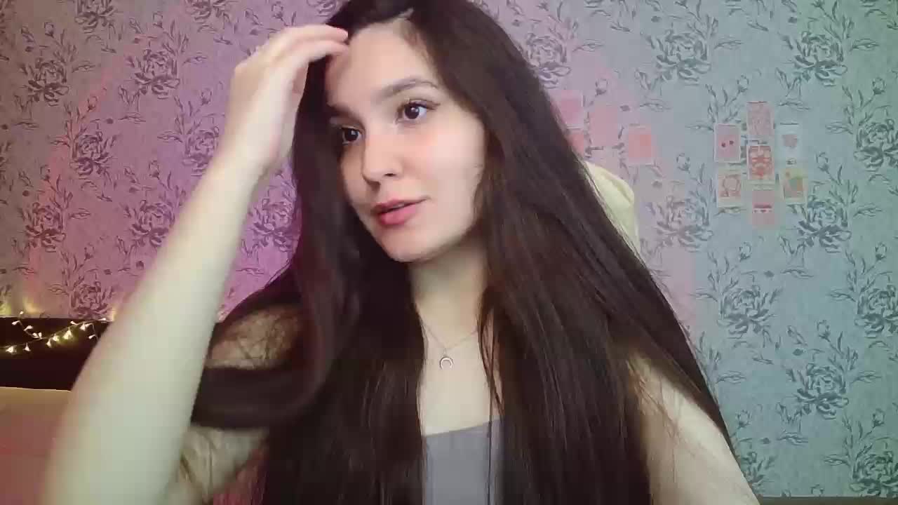 annie-fleur Adult Chat September 17, 2025