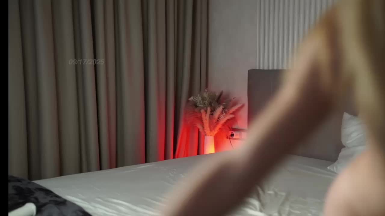 Lovely-Olivia Adult Chat September 17, 2025