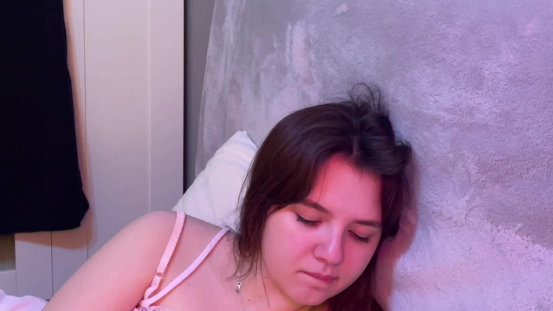 AlisaRichGold Adult Chat September 17, 2025