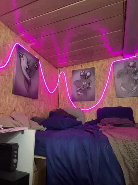 Mini-Molly69x Adult Chat September 17, 2025