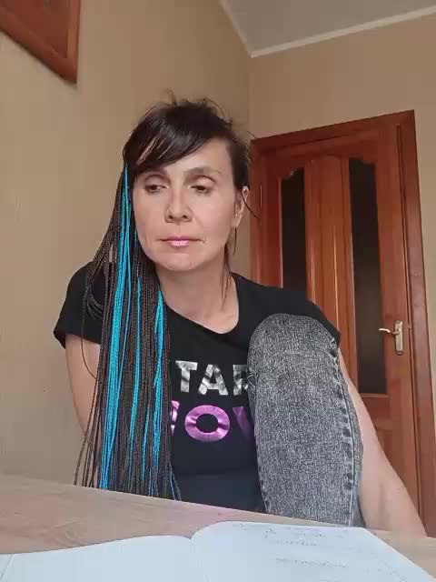 Hellenalonenochka Adult Chat September 17, 2025