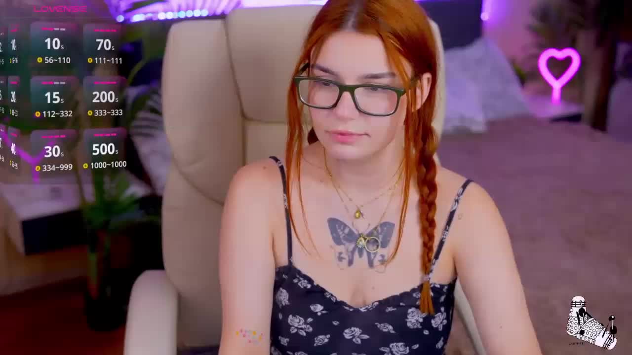 RedShinee Adult Chat September 17, 2025