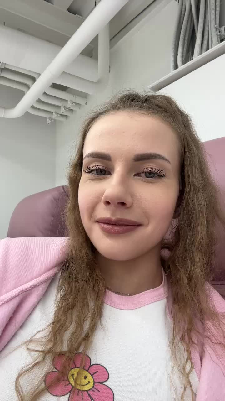 VikkiExtraCheese Adult Chat September 17, 2025