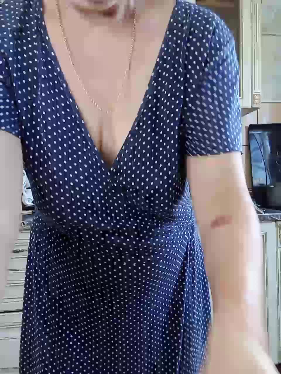 nika74- Adult Chat September 17, 2025