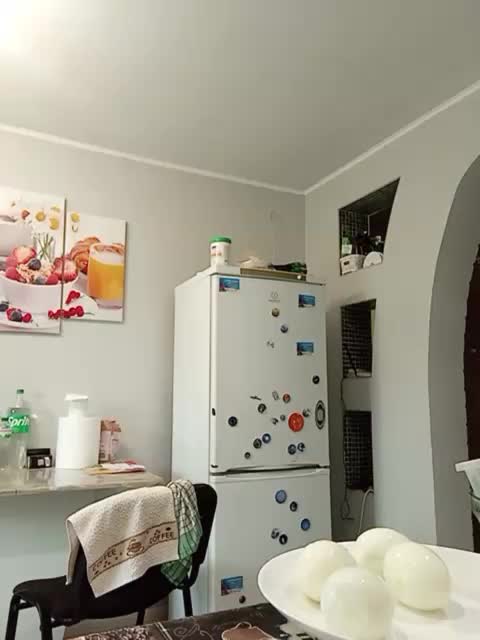 _Karolina_02 Adult Chat September 17, 2025