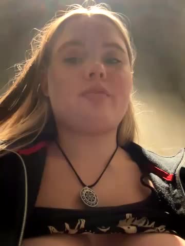 StephanieMur Adult Chat September 17, 2025