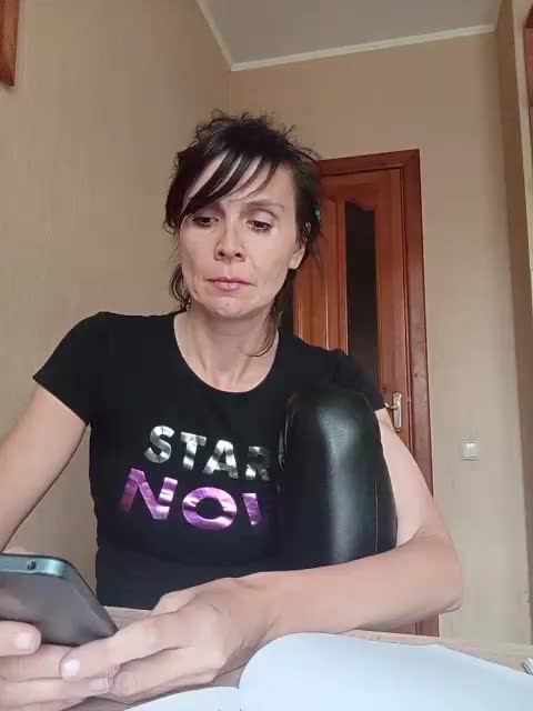 Hellenalonenochka Adult Chat September 18, 2025