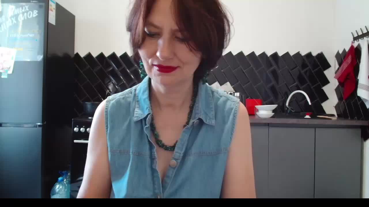 ANGELALADI Adult Chat September 18, 2025