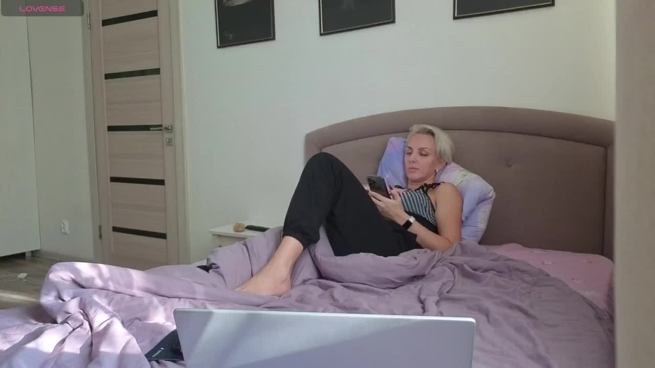 FemdomLedyMaria Adult Chat September 18, 2025