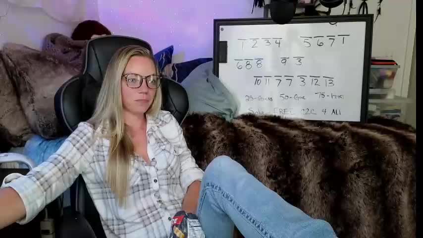 mindymars Adult Chat September 18, 2025