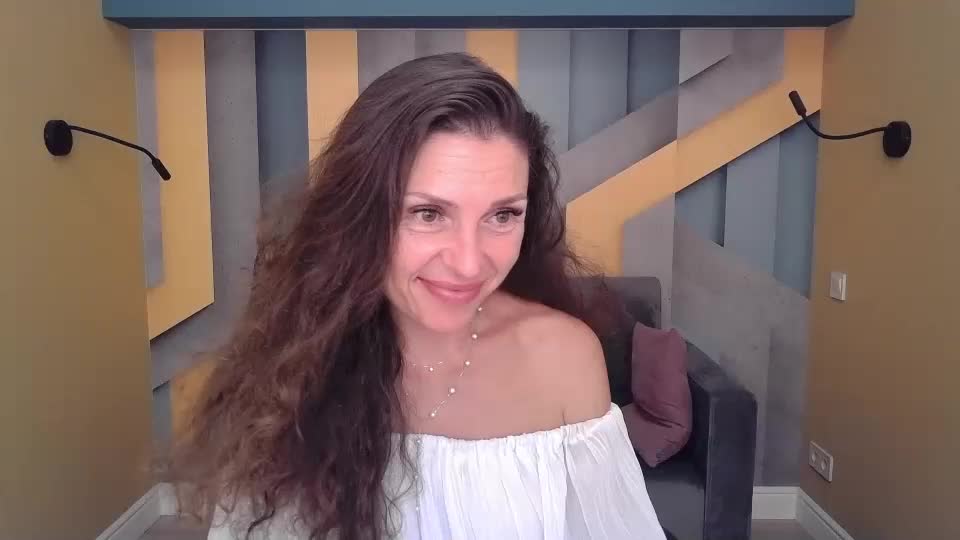 ellalongs Adult Chat September 18, 2025