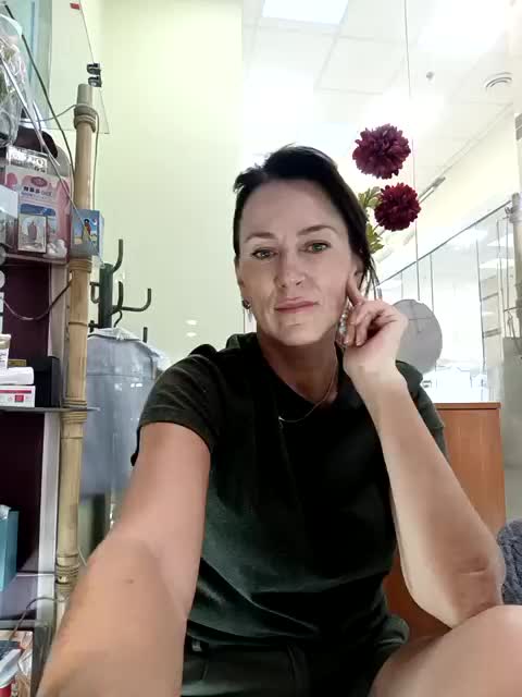 Agnes77 Adult Chat September 17, 2025