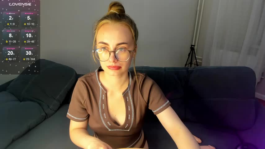 MewStella Adult Chat September 18, 2025