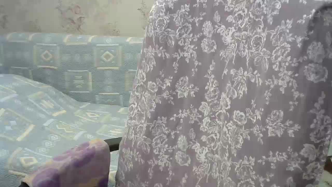 Red-Rose-777 Adult Chat September 17, 2025