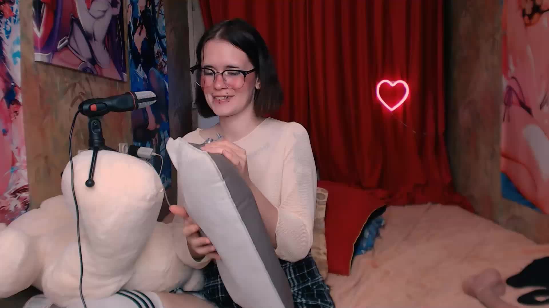 Velvet-and-Venom Adult Chat September 18, 2025