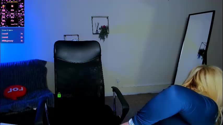 juli_kisss Adult Chat September 18, 2025