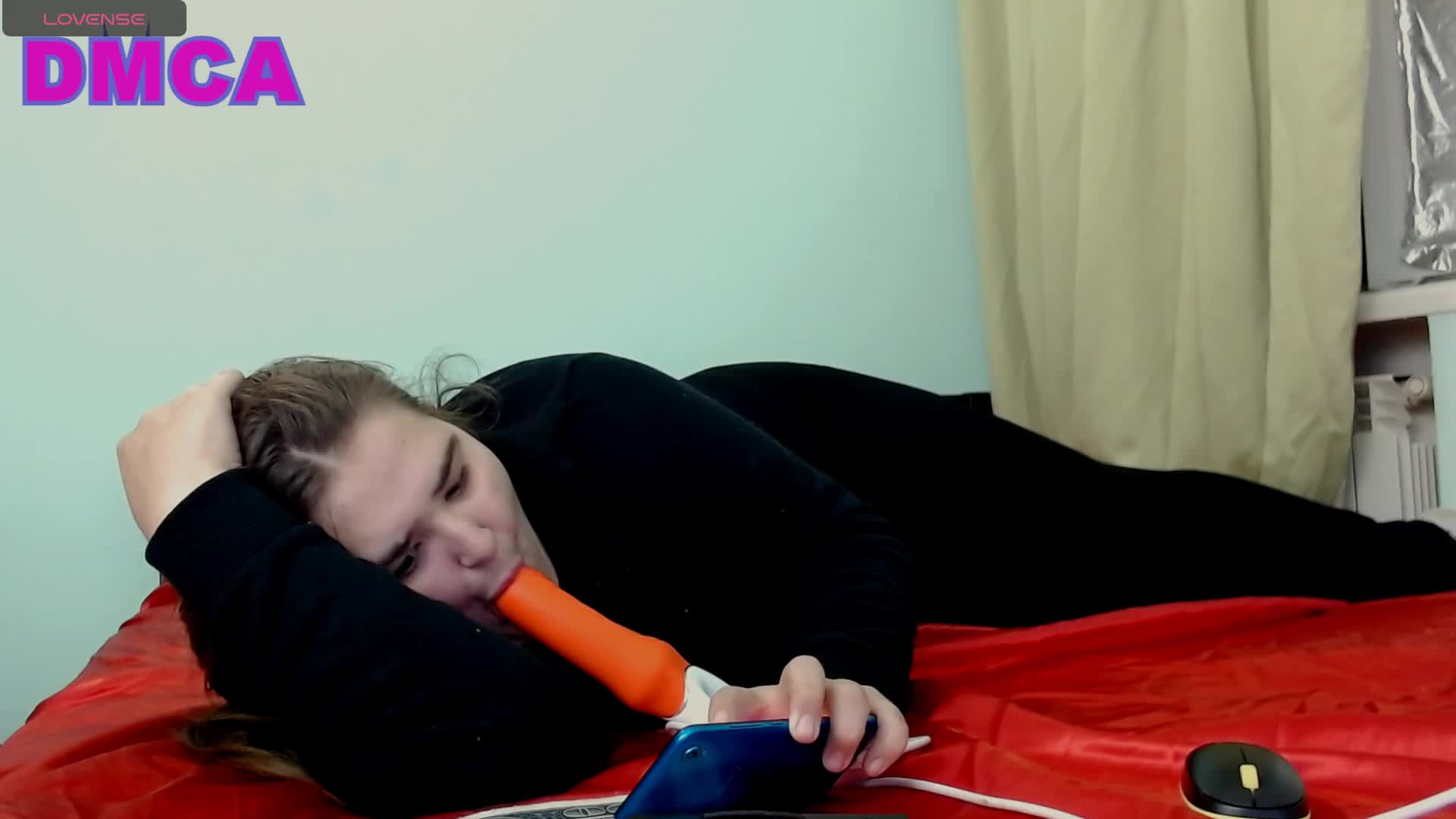 sweet-dream-foxx Adult Chat September 18, 2025