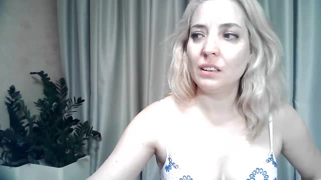 mariska-kiska Adult Chat September 18, 2025