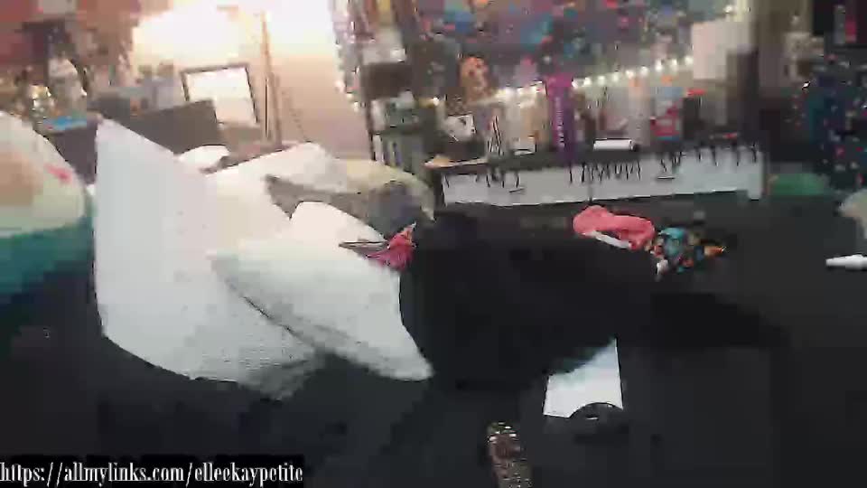 elleekaypetite Adult Chat September 18, 2025