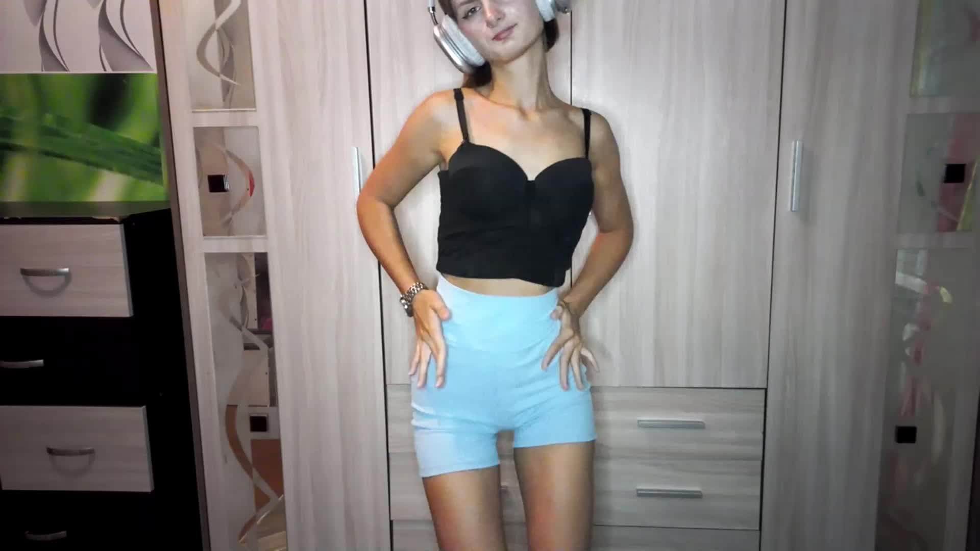 AuroraRow Adult Chat September 18, 2025