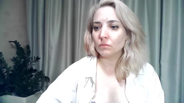 mariska-kiska Adult Chat September 18, 2025