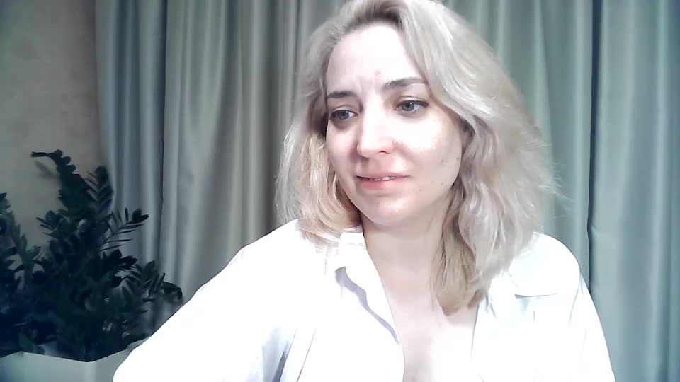 mariska-kiska Adult Chat September 18, 2025