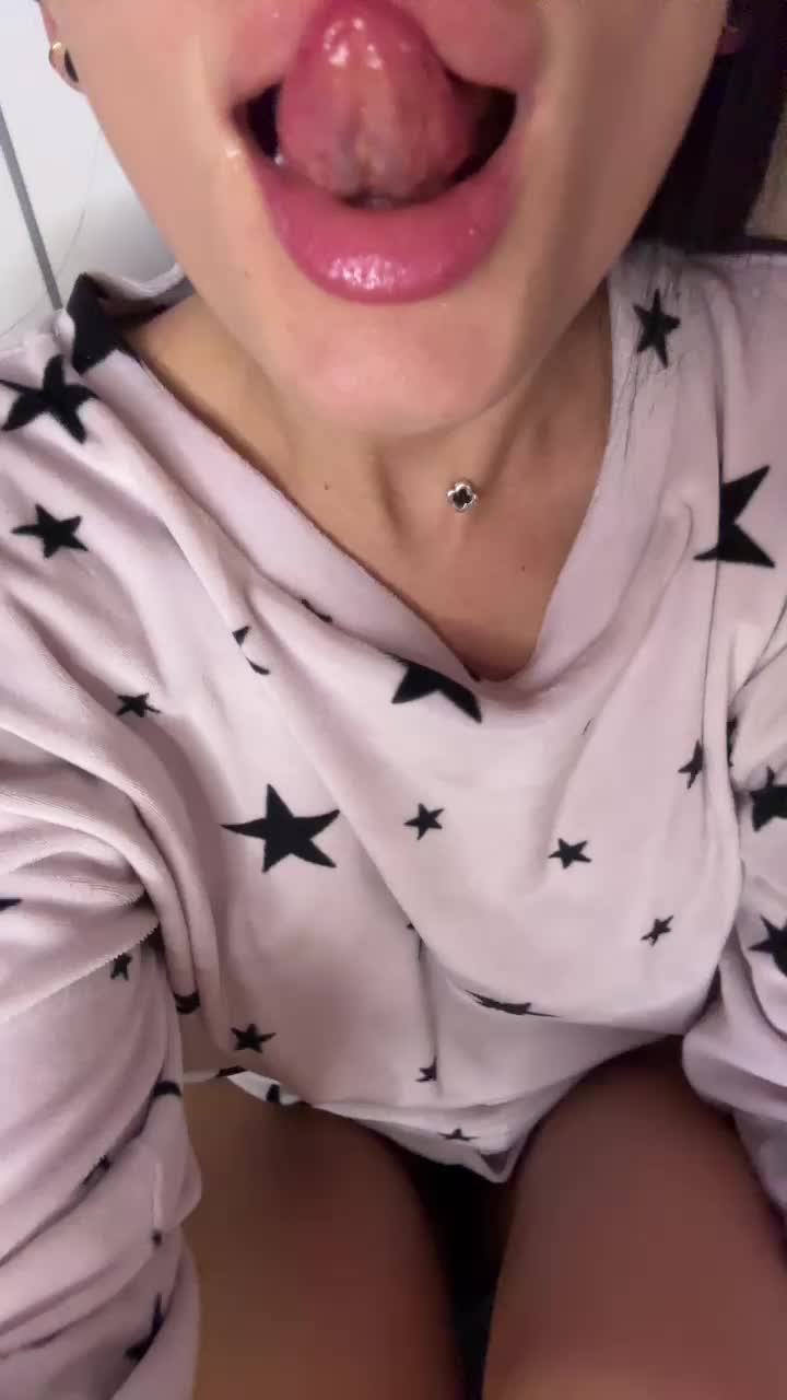 -little--minxxx- Adult Chat September 18, 2025