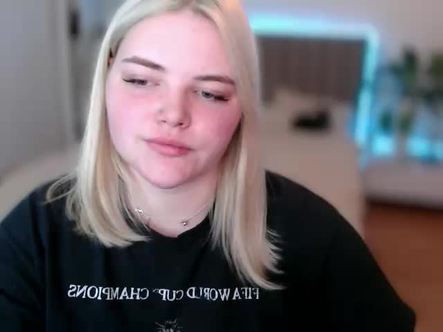 Lindablossom Adult Chat September 18, 2025