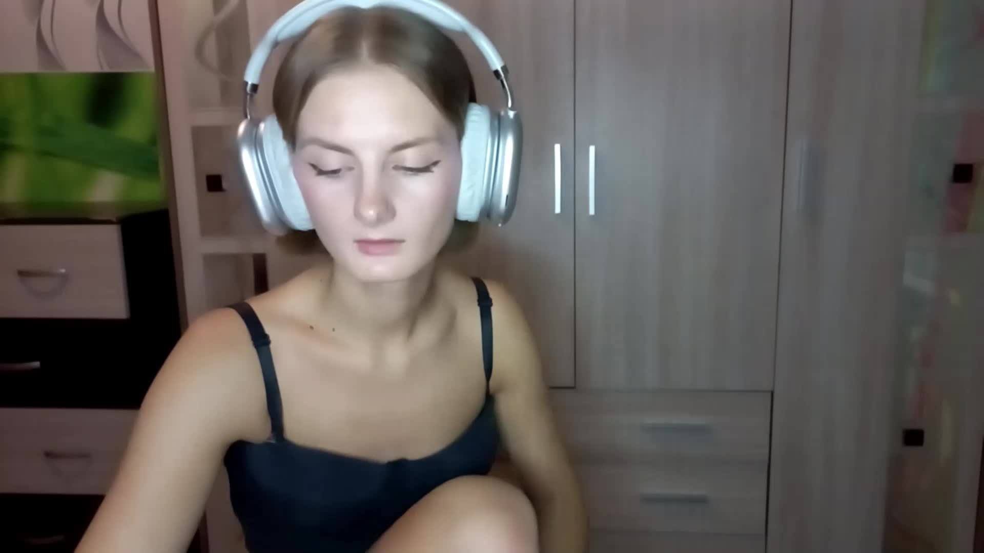 AuroraRow Adult Chat September 18, 2025