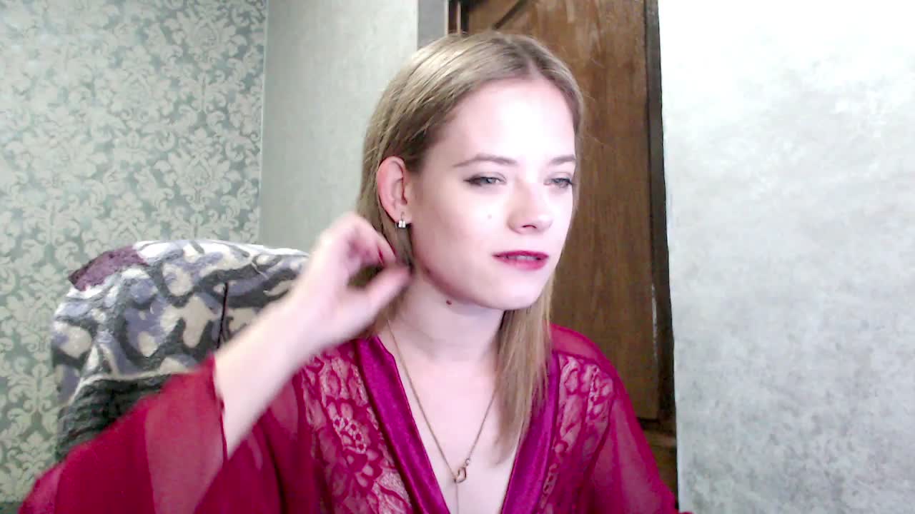 DanaXSmile Adult Chat September 18, 2025