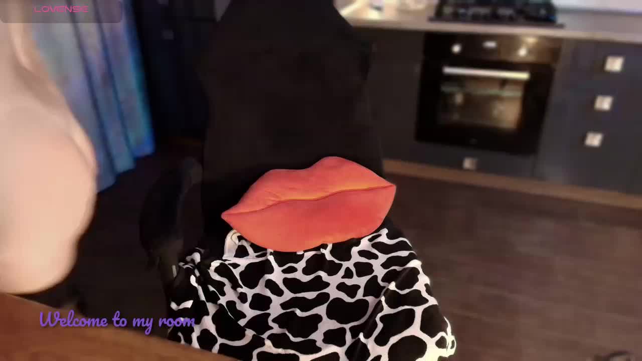 RedCandy_ Adult Chat September 18, 2025